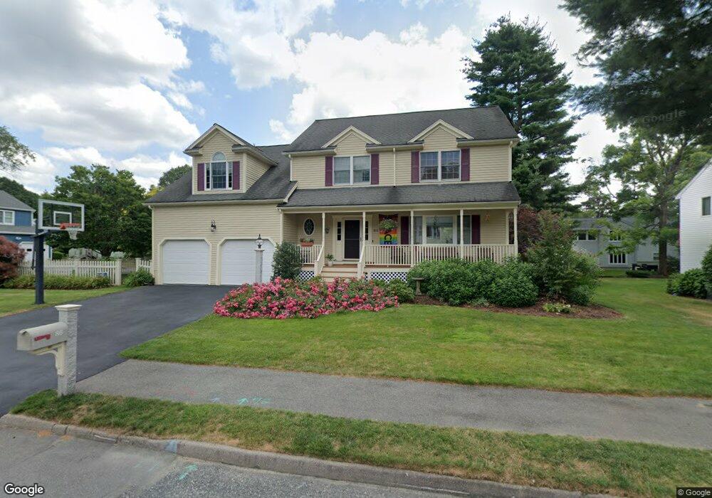 86 Meetinghouse Cir, Needham, MA 02492 - photo 1