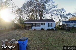 612 College Ct, Greensboro, AL 36744