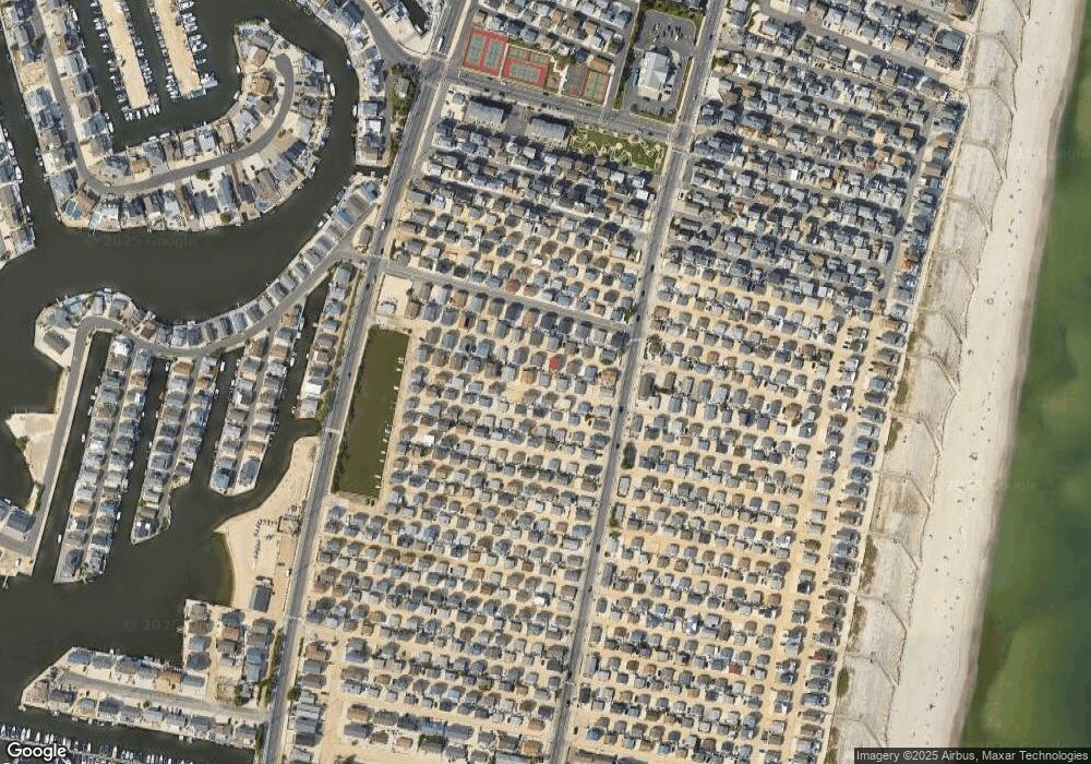 106 W Pelican Way, Lavallette, NJ 08735 - photo 1