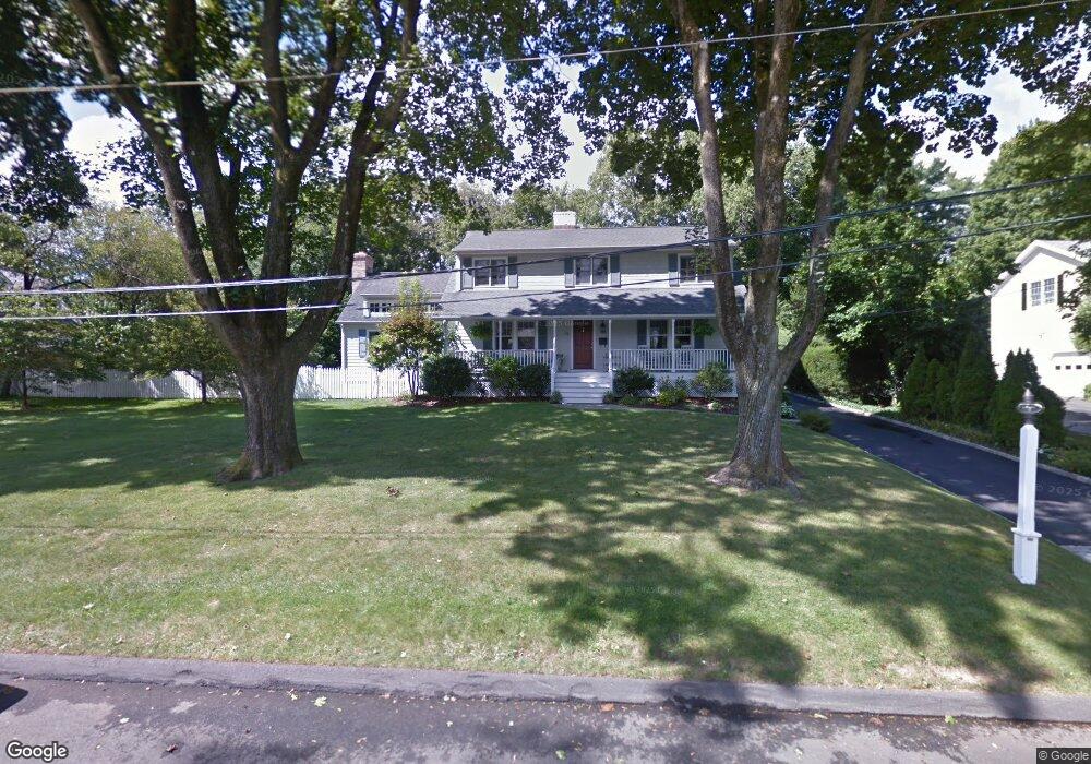 11 Meadow Ln unit Cottage, New Canaan, CT 06840 - photo 1