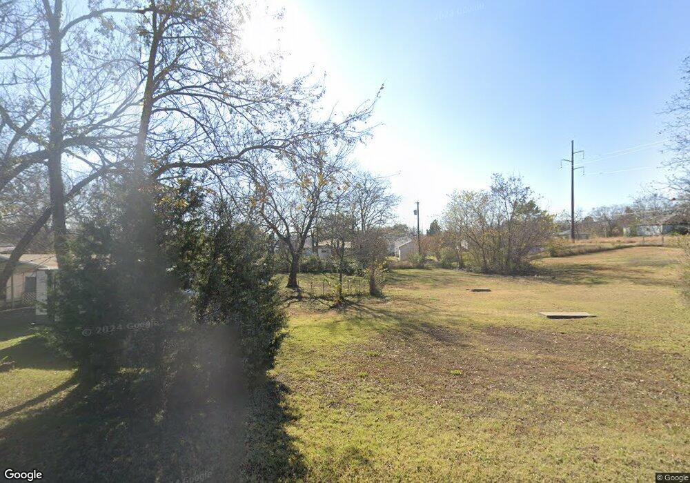 105 W John St, Henryetta, OK 74437 - photo 1