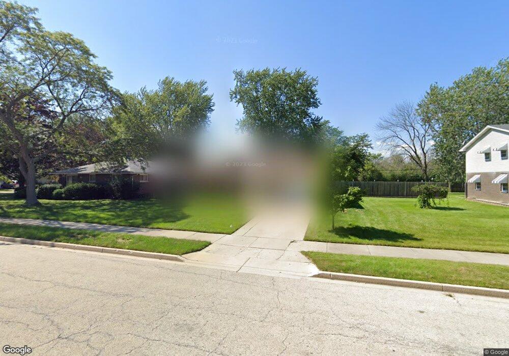 740 S Mcaree Rd, Waukegan, IL 60085 - photo 1