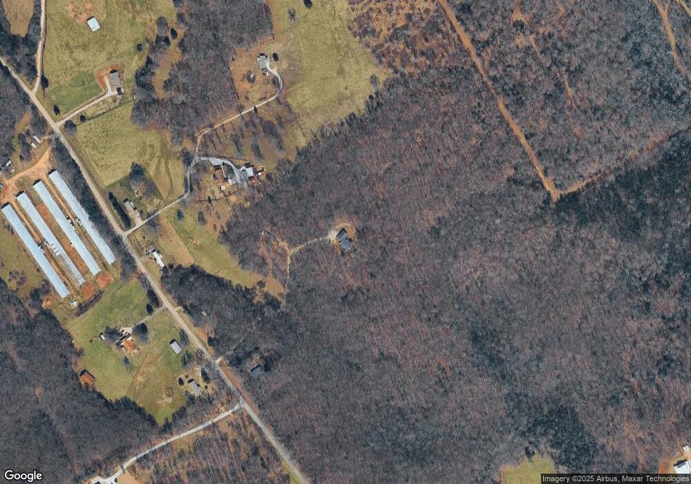 1718 Garrison Rd, Cornelia, GA 30531 - photo 1