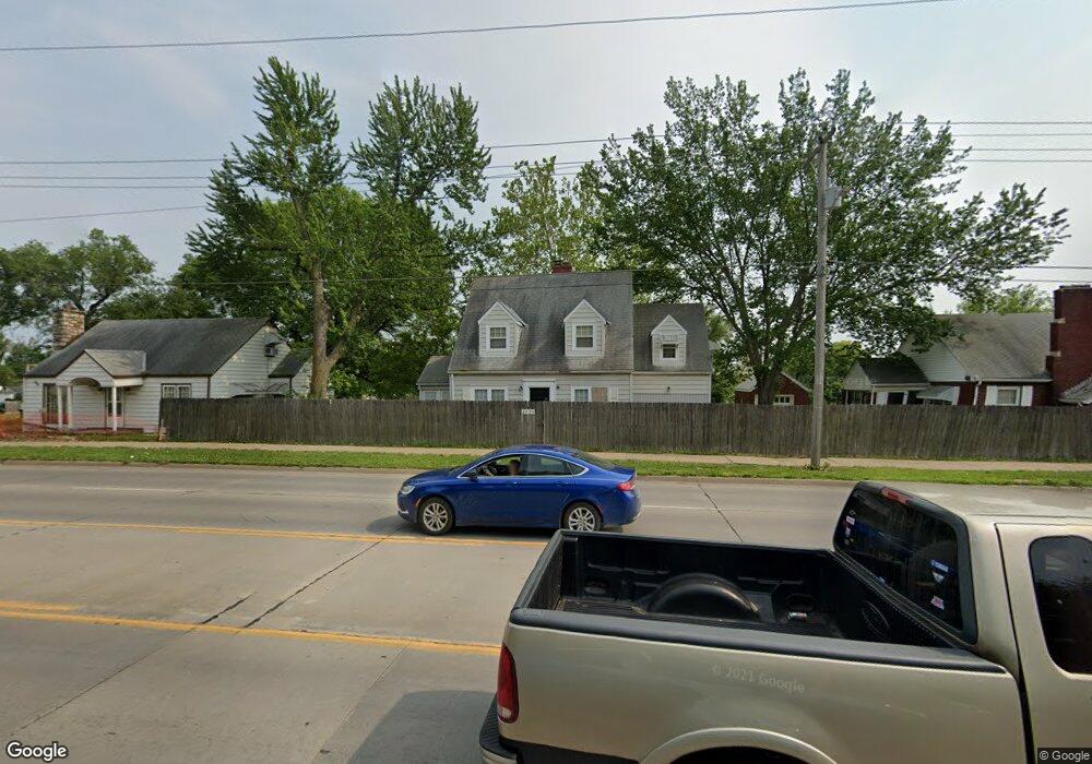 2735 SW 21st St, Topeka, KS 66604 - photo 1