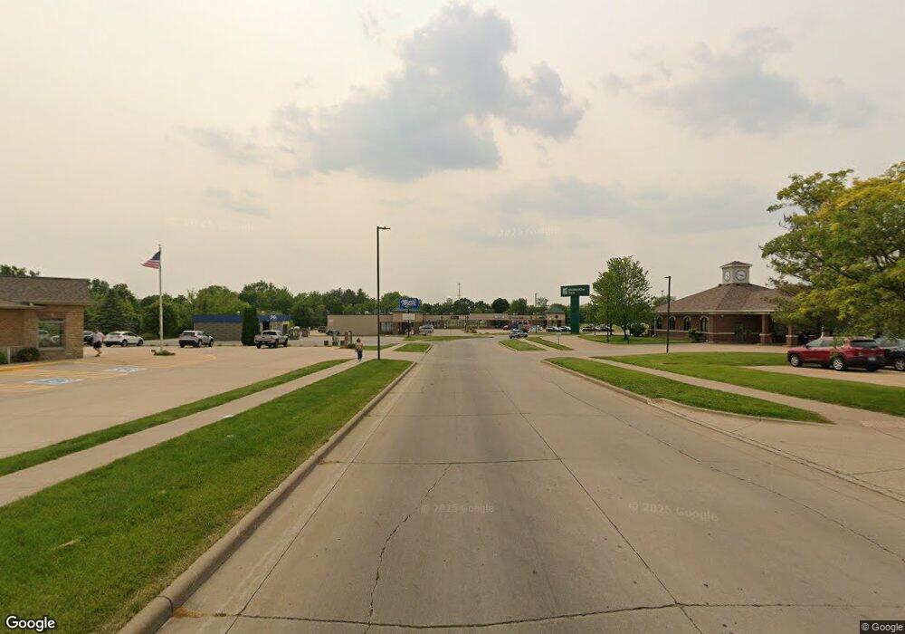 CEDAR Plaza Parcel, Muscatine, IA 52761 - photo 1