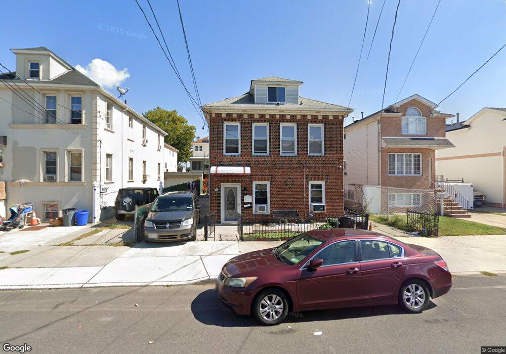 307 Norway Ave, Staten Island, NY 10305 - photo 1