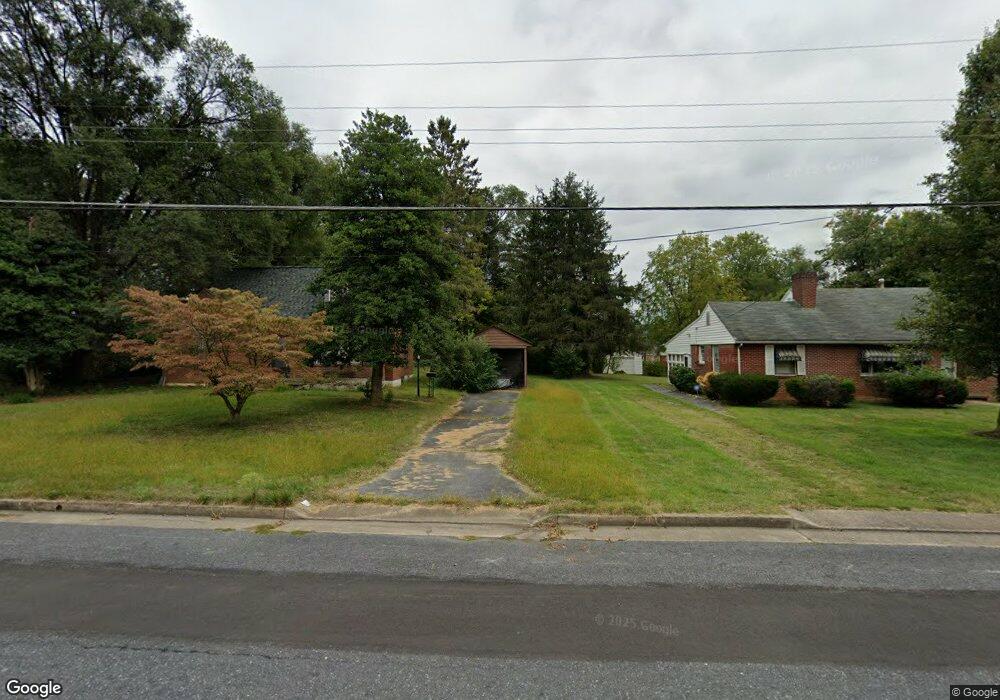 300 Alphin Ave, Waynesboro, VA 22980 - photo 1