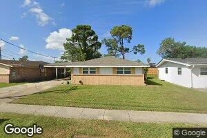 4810 Sandalwood St, New Orleans, LA 70127