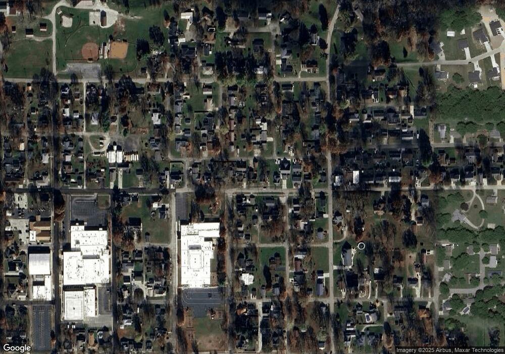 813 Railroad St, Covington, IN 47932 - photo 1