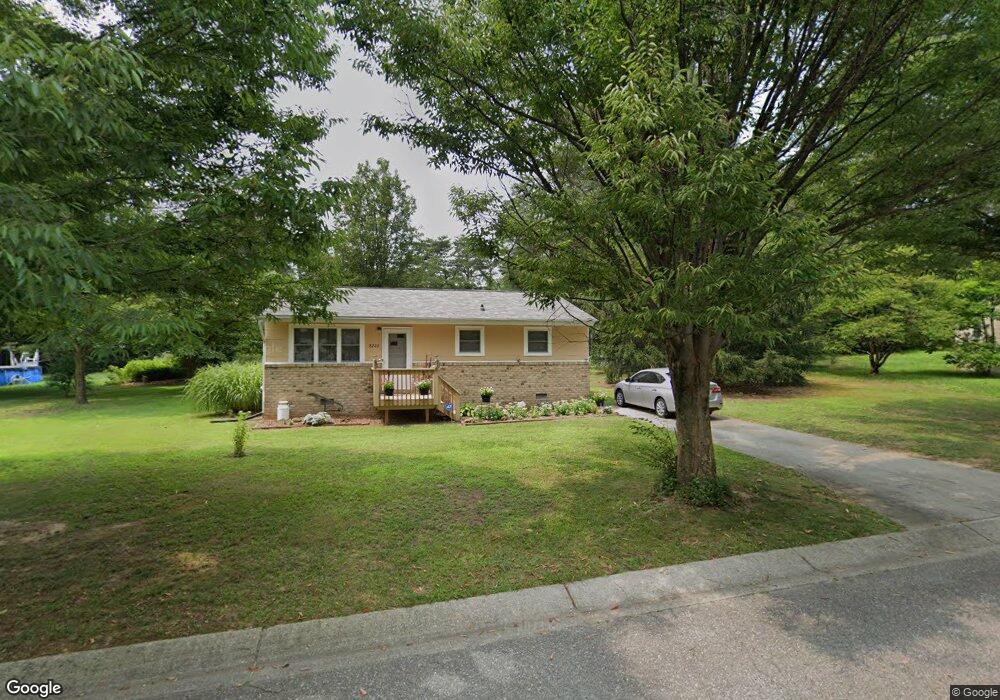 8222 Reece Heights Dr, Severn, MD 21144 - photo 1