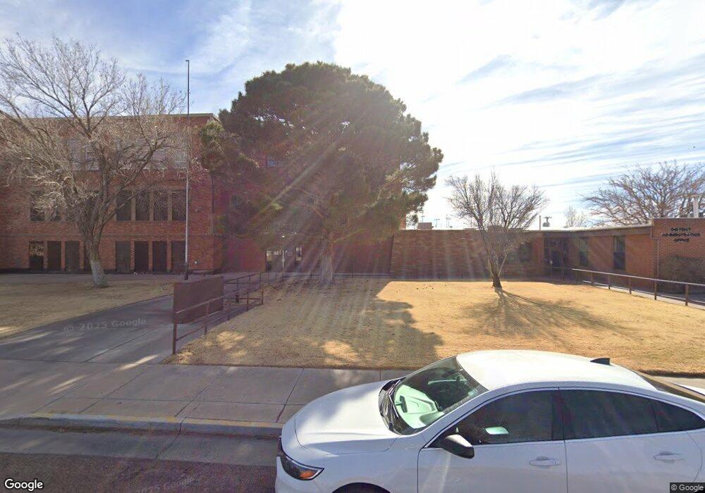 814 N Apache Ave, Winslow, AZ 86047 - photo 1