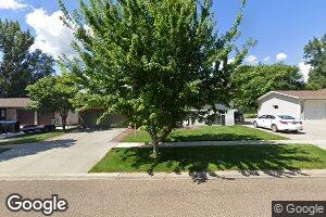 1013 Deapolis Dr, Hazen, ND 58545