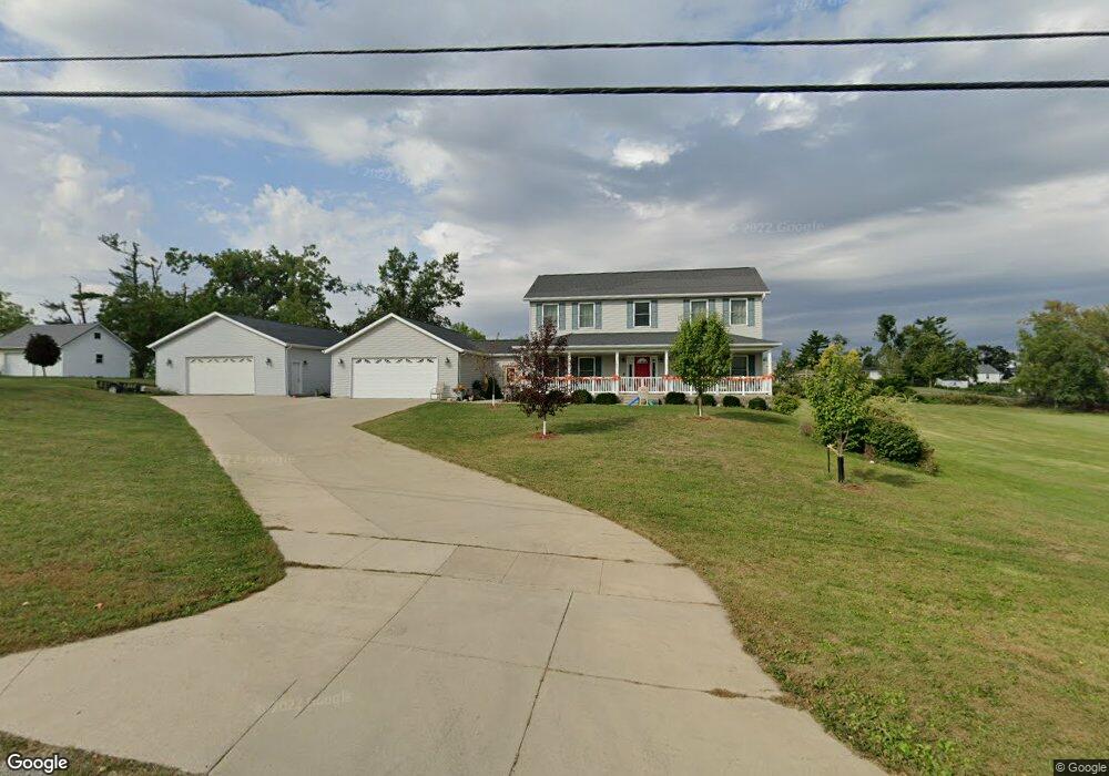 2480 27th St SW, Cedar Rapids, IA 52404 - photo 1