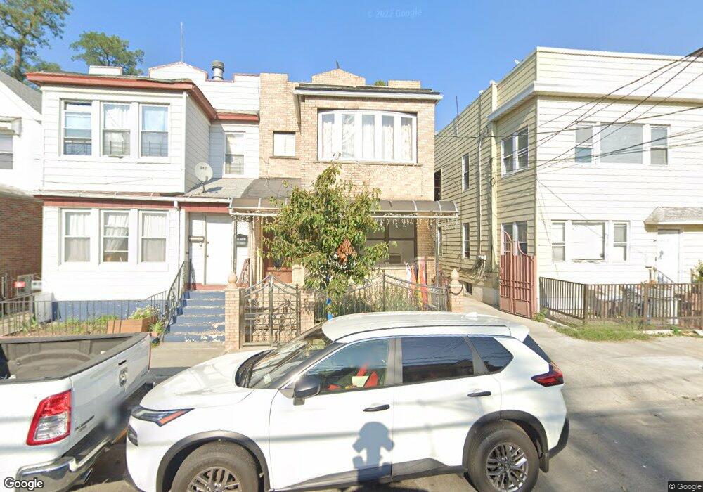 8717 108th St, Richmond Hill, NY 11418 - photo 1