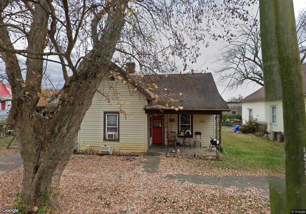 902 Grover St, Johnson City, TN 37601 - photo 1