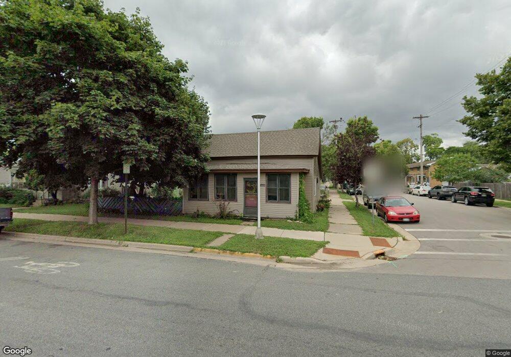 1300 7th St S, La Crosse, WI 54601 - photo 1