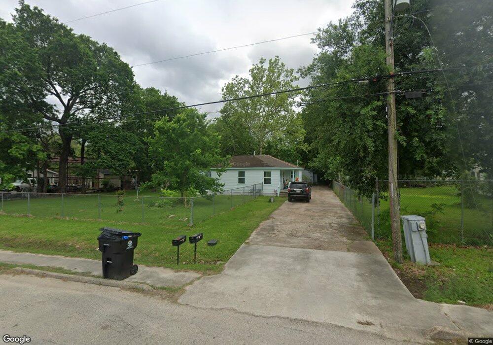 1818 Skinner Rd, Houston, TX 77093 - photo 1