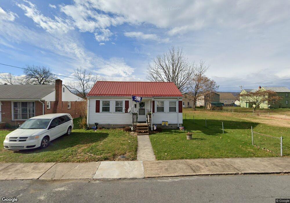 316 N Elm St, Moorefield, WV 26836 - photo 1