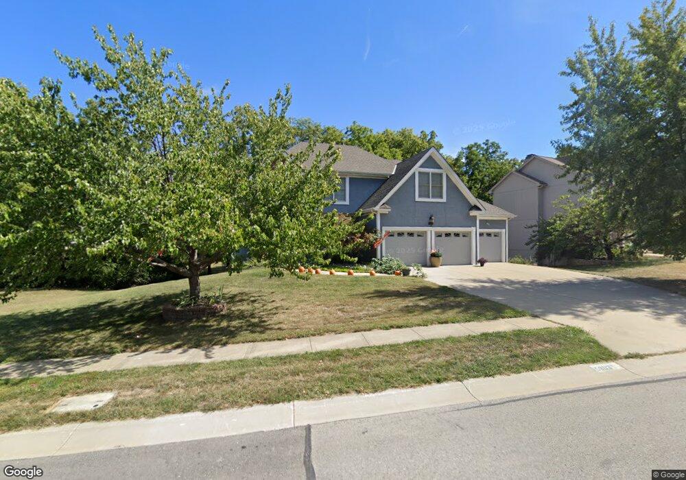 5903 Widmer Rd, Shawnee, KS 66216 - photo 1