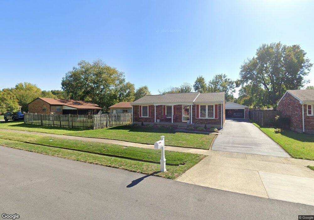 9219 Pagoda Dr, Louisville, KY 40229 - photo 1