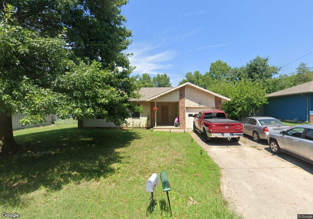 707 E Scott Wayne Dr, Nixa, MO 65714 - photo 1