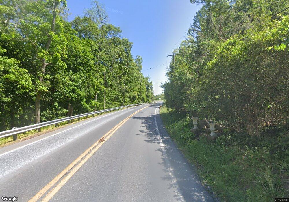 2109 W Schuylkill Rd, Douglassville, PA 19518 - photo 1