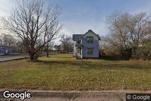307 S 2nd Ave, Woonsocket, SD 57385