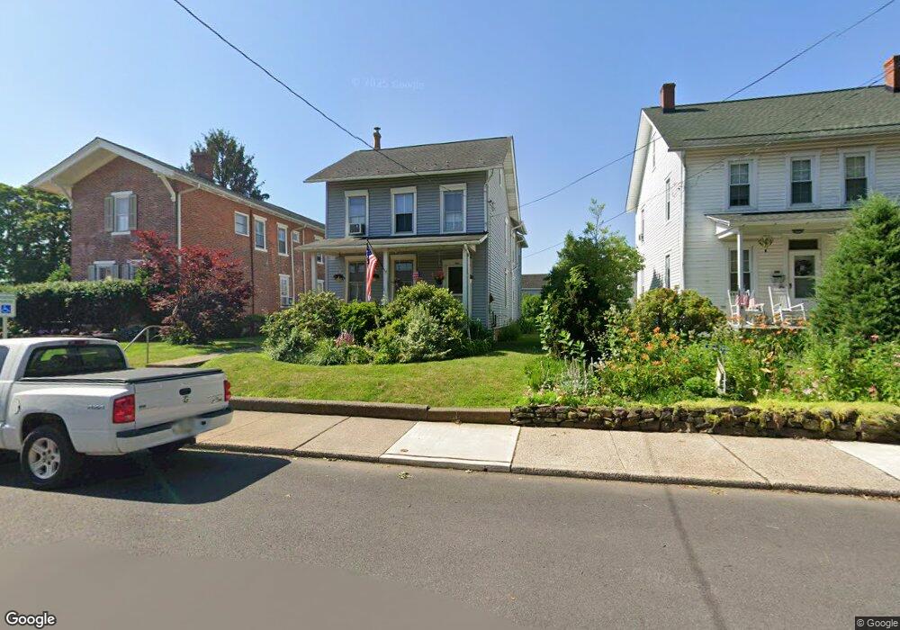 606 Juniper St, Quakertown, PA 18951 - photo 1