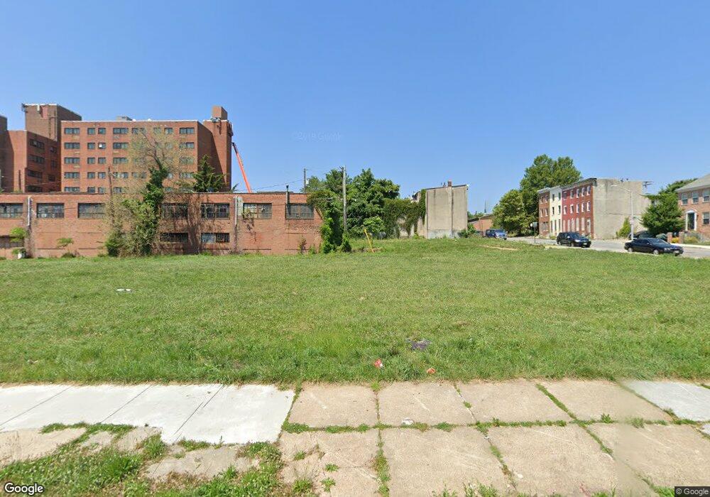 1034 N Stricker St, Baltimore, MD 21217 - photo 1