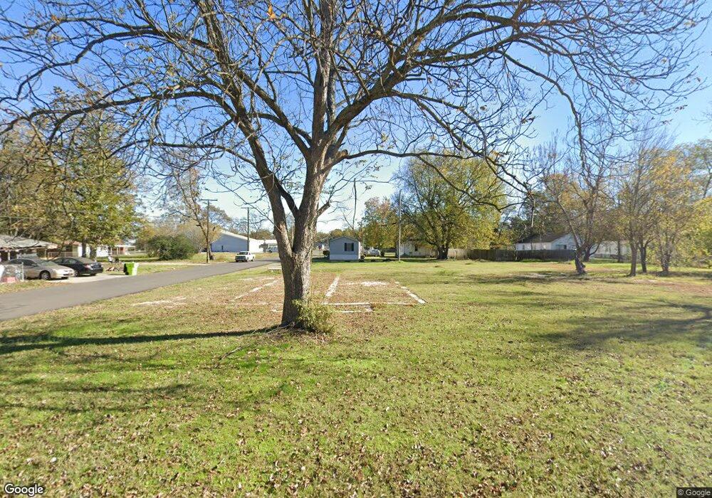 520 N Lowe St, Stuttgart, AR 72160 - photo 1