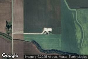 10550 S Clear Lake Rd, Beardstown, IL 62618
