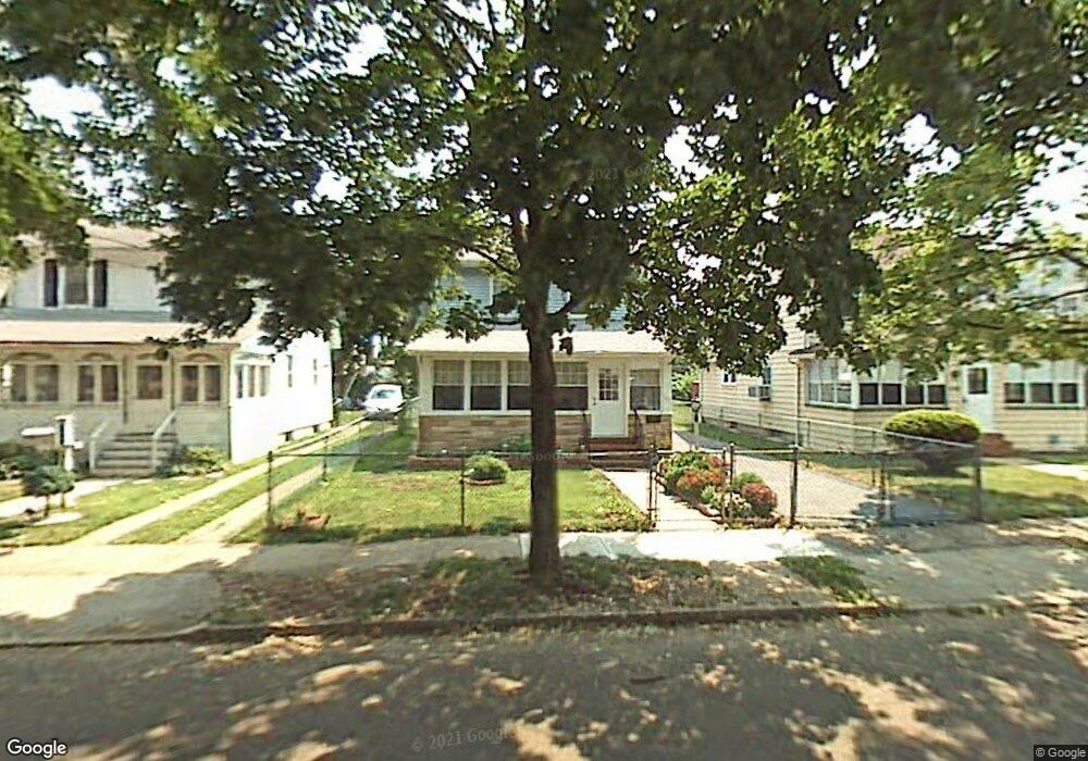 927 Thorn St, Rahway, NJ 07065 - photo 1