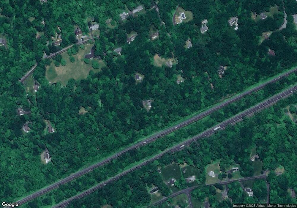 832 Old Waterbury Rd unit LEFT, Southbury, CT 06488 - photo 1