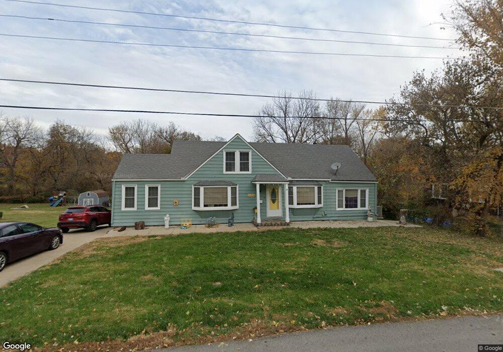 10508 W 56th St, Shawnee, KS 66203 - photo 1