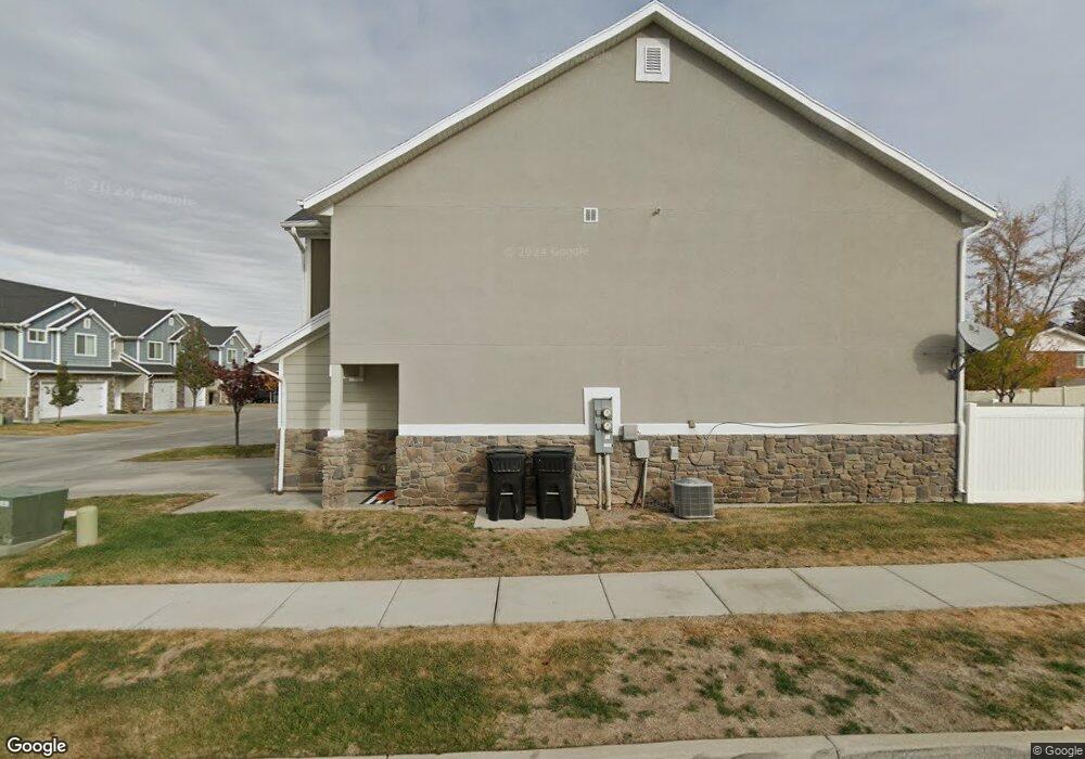 1042 W 2050 S unit 3, Syracuse, UT 84075 - photo 1