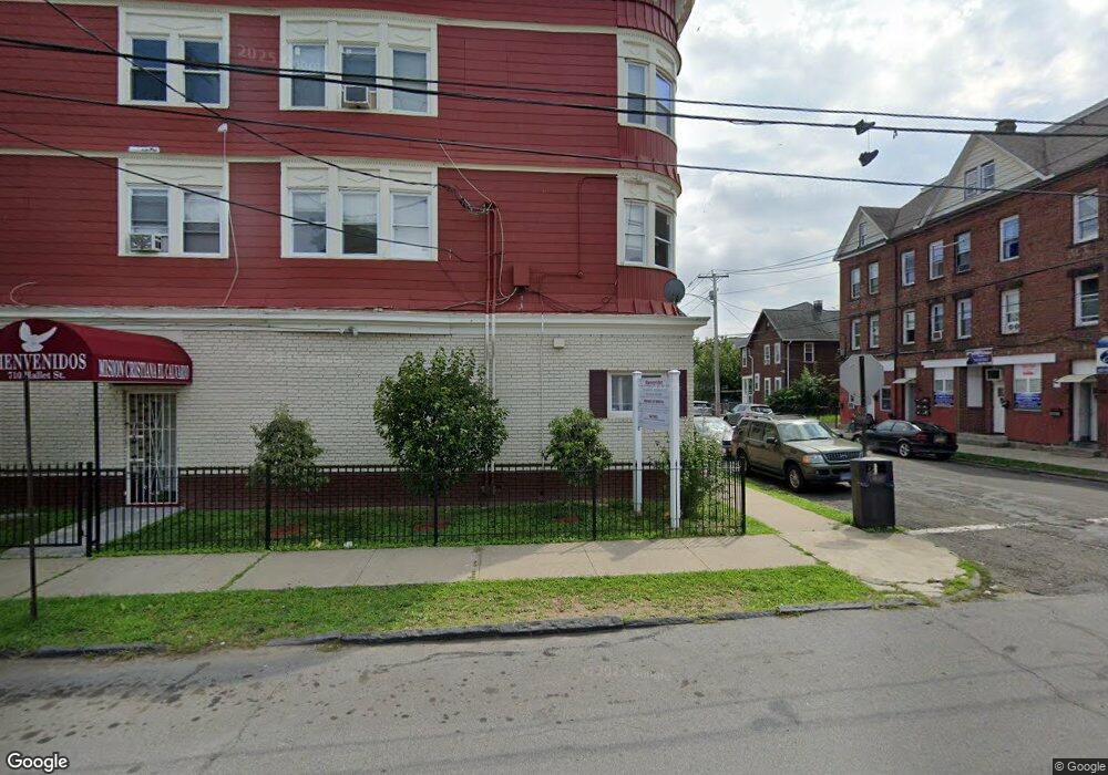 708 Hallett St, Bridgeport, CT 06608 - photo 1