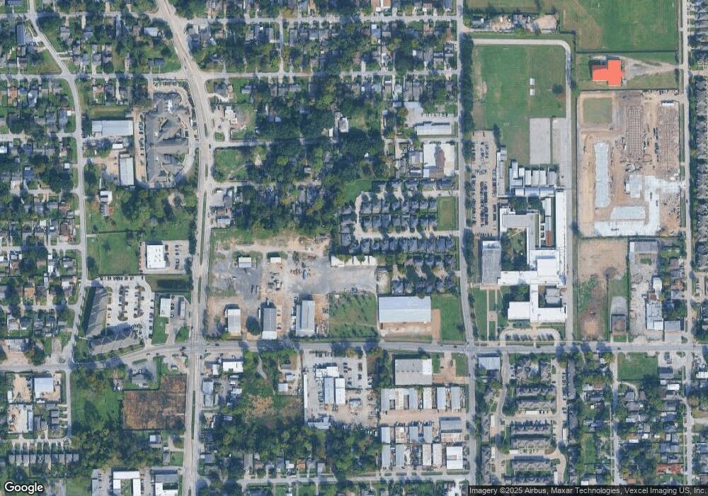 202 S Native Ln, Houston, TX 77022 - photo 1