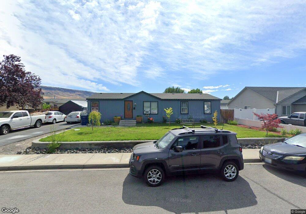 575 Nelson Place N, East Wenatchee, WA 98802 - photo 1