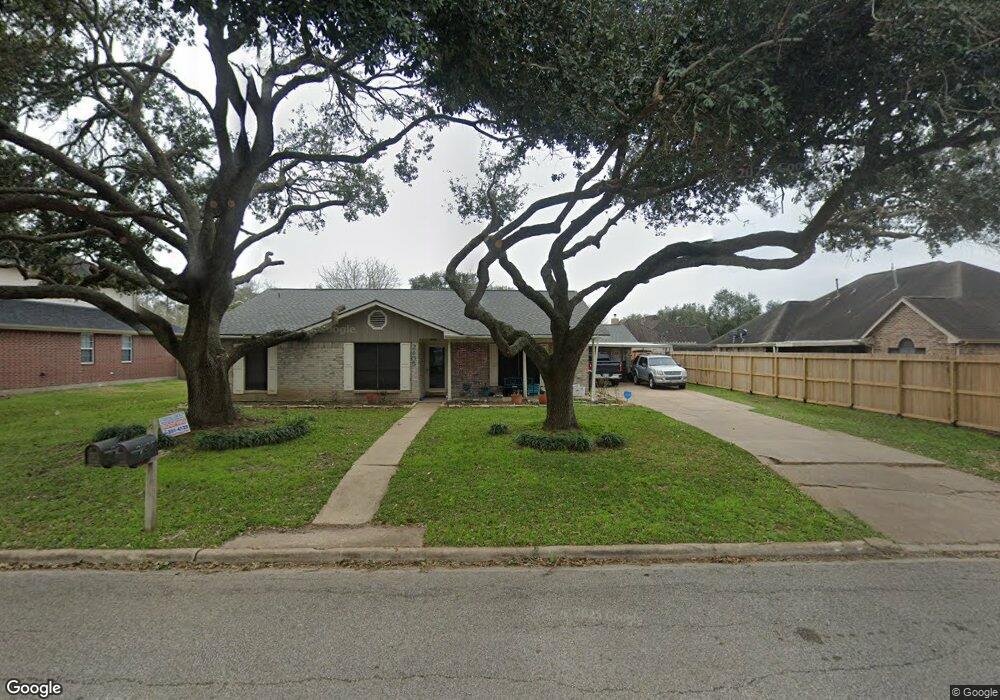 2405 Ryan Dr, Alvin, TX 77511 - photo 1