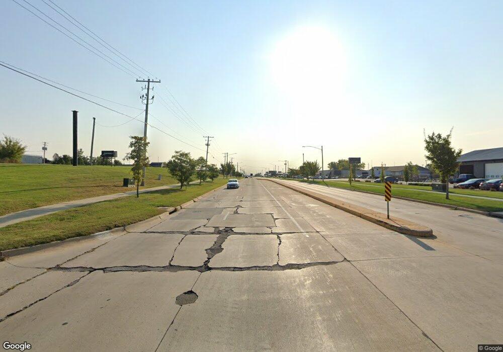 2590 16th Ave SW unit E, Cedar Rapids, IA 52404 - photo 1