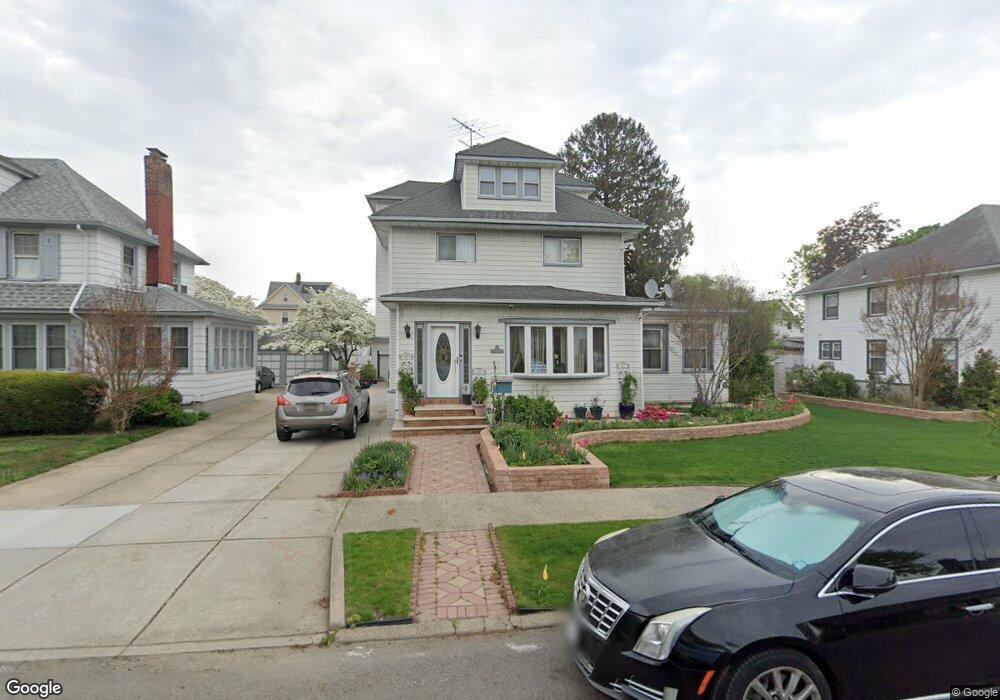 8875 195th Place, Hollis, NY 11423 - photo 1