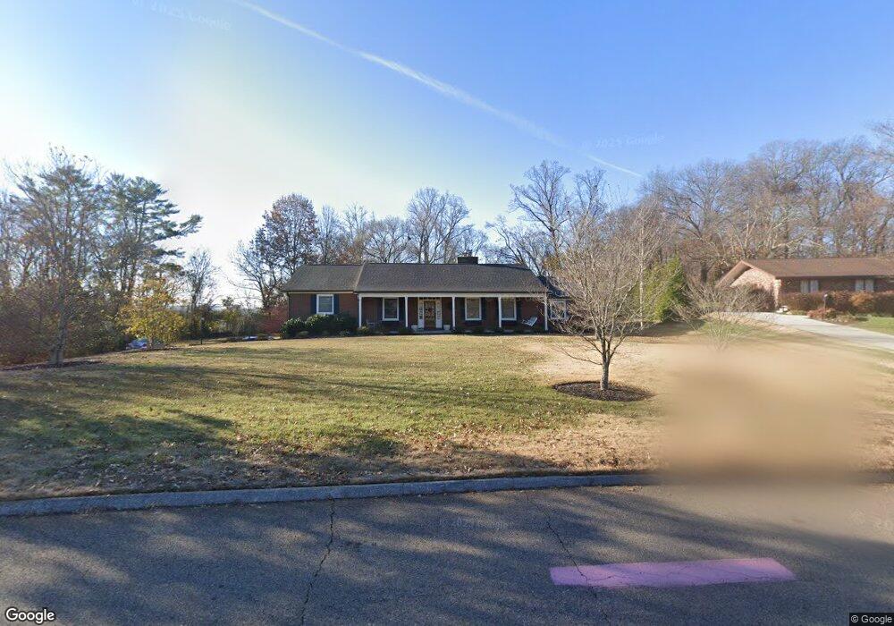 7136 Wellington Dr, Knoxville, TN 37919 - photo 1