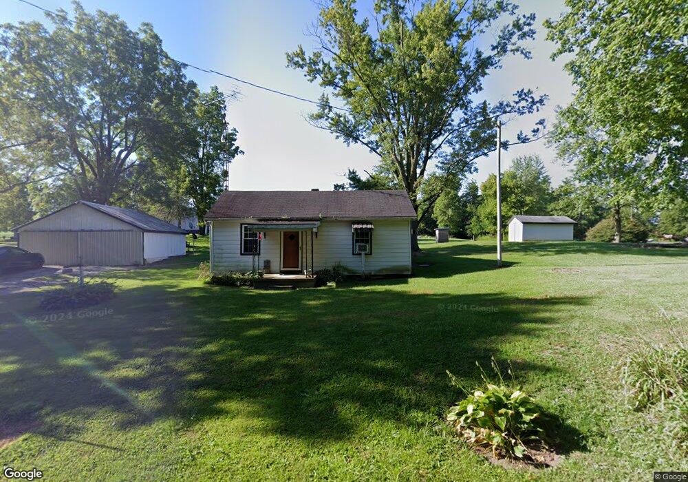 483 W Hunt Rd, Rushville, IN 46173 - photo 1