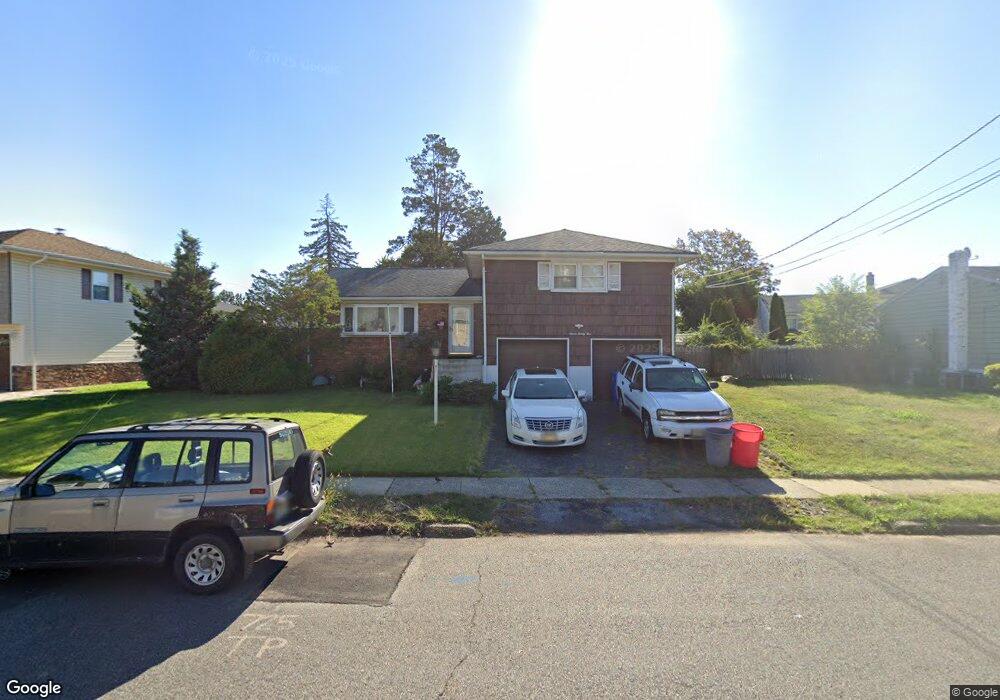 725 Riverbend Rd, Linden, NJ 07036 - photo 1