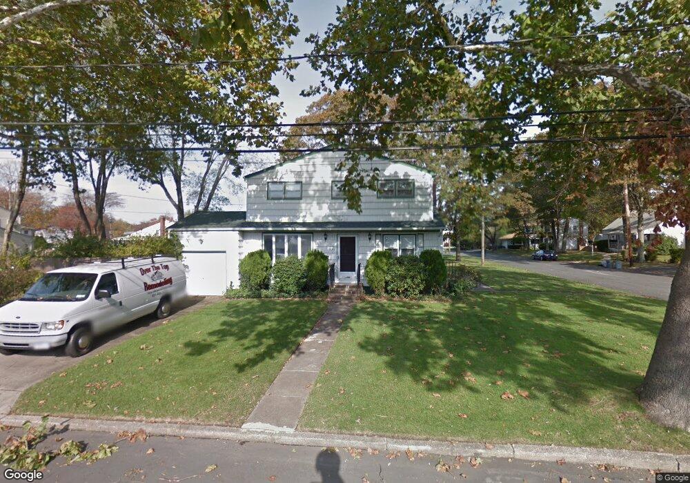 839 Glendale Rd, West Babylon, NY 11704 - photo 1