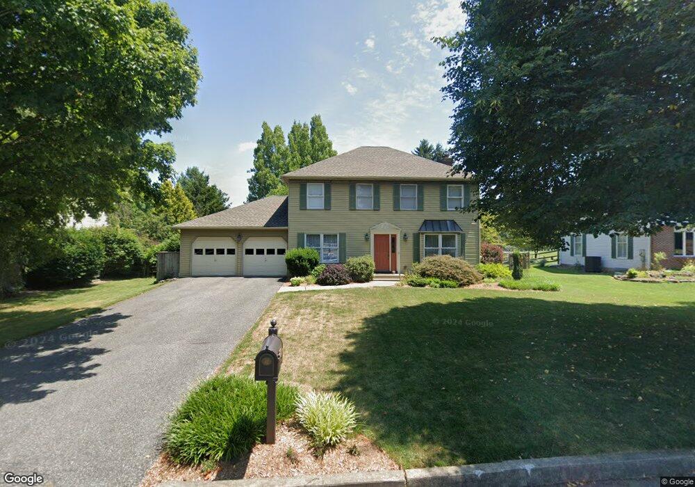 4200 Gloria Ln, Bethlehem, PA 18017 - photo 1