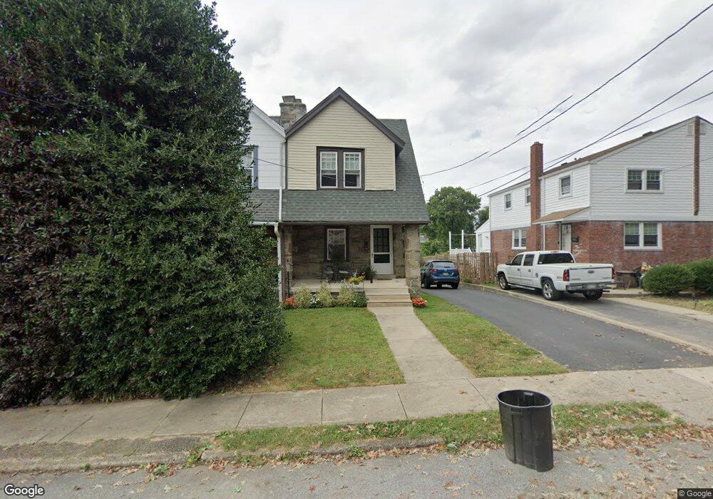 750 Oak View Rd, Ardmore, PA 19003 - photo 1