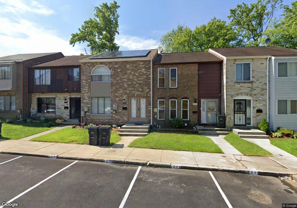 6905 Cipriano Woods Ct, Lanham, MD 20706 - photo 1