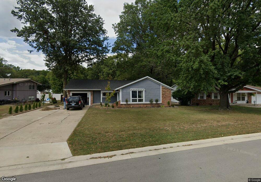 42 N Lakewood Dr, Effingham, IL 62401 - photo 1