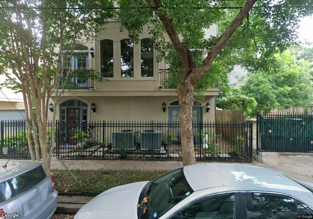 1709 Welch St, Houston, TX 77006 - photo 1